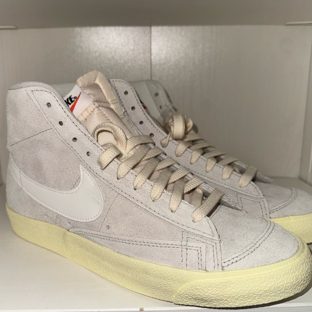 NEW Nike Blazer Mid '77 Vintage Light Bone DV7006-001 Women 10 Men 8.5